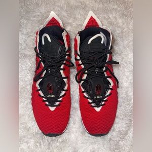 LeBron 17’s
